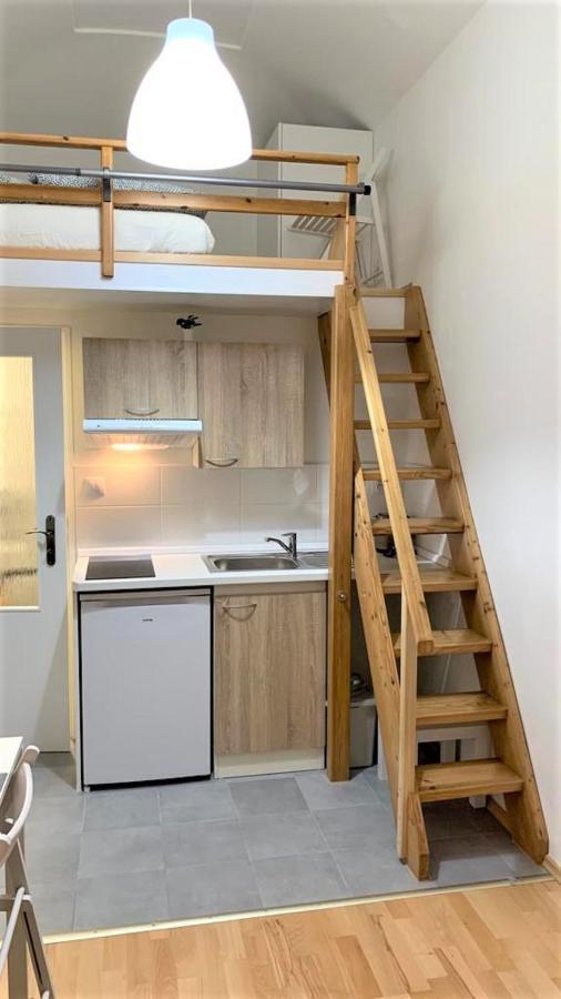 Side Street Apartments 布拉格 外观 照片